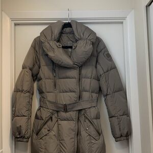 Women's Taupe down Puffer Coat with Belt high end brand add